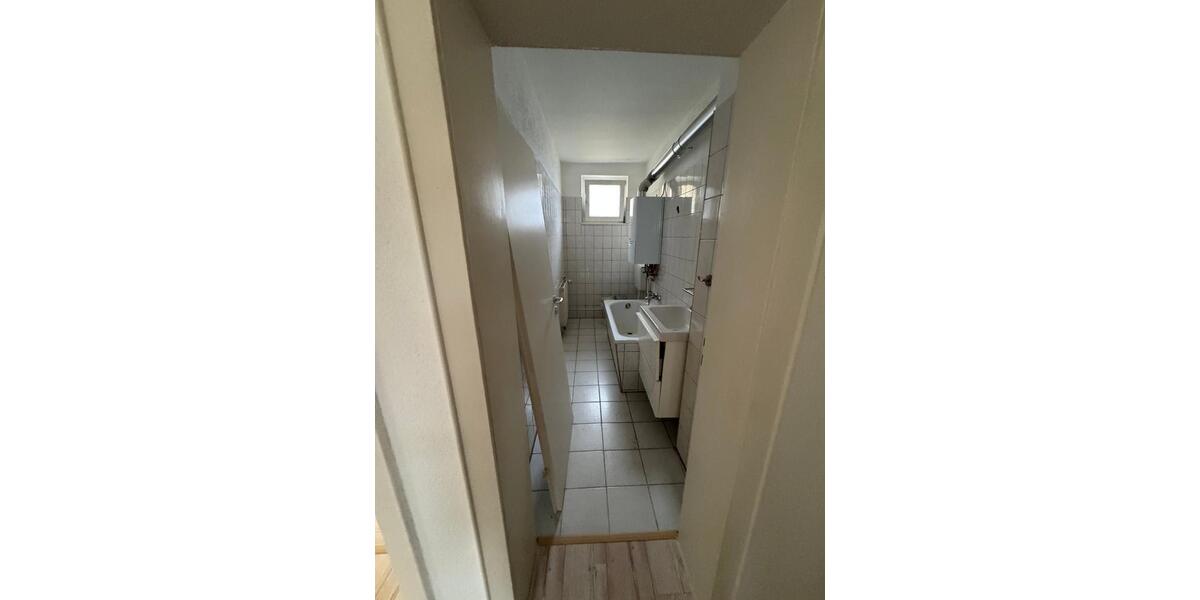 Helle 2-Raum Whg. in DU-Homberg - direkt am Helios! 2 zimmer