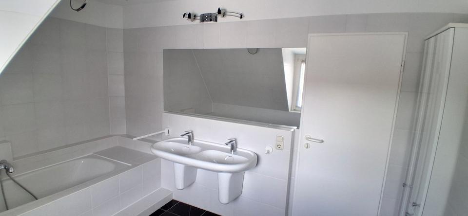 Etagenwohnung Essen Stadtbezirk III - 4 Zimmer, 146 m&sup2;, 399.000&euro; | Angebot:27457632