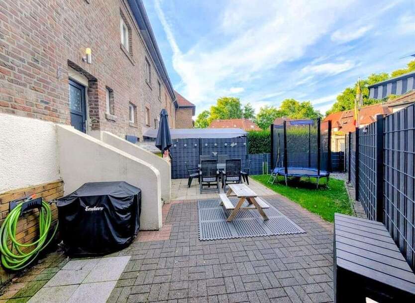 Haus zum Kaufen in Duisburg 259.000 € 94 m²