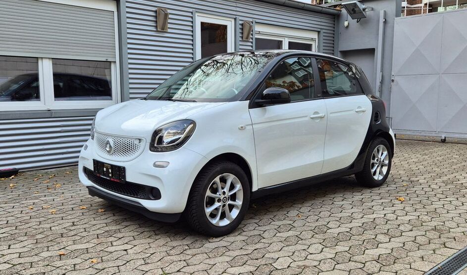 Smart ForFour 83.800 km 6.780 € DÜSSELDORF 40227