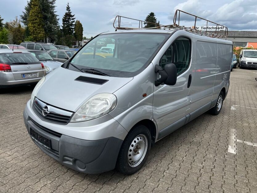 Opel Vivaro 195.000 km 5.980 € Herten 45701