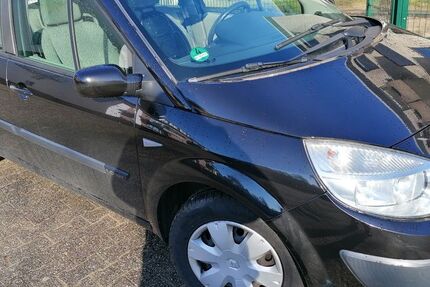 Renault Scenic 153.000 km 2.500 &euro; Oberhausen 46147