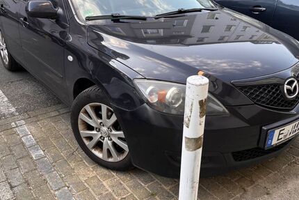 Mazda 3 227.000 km 950 &euro; Essen 45147