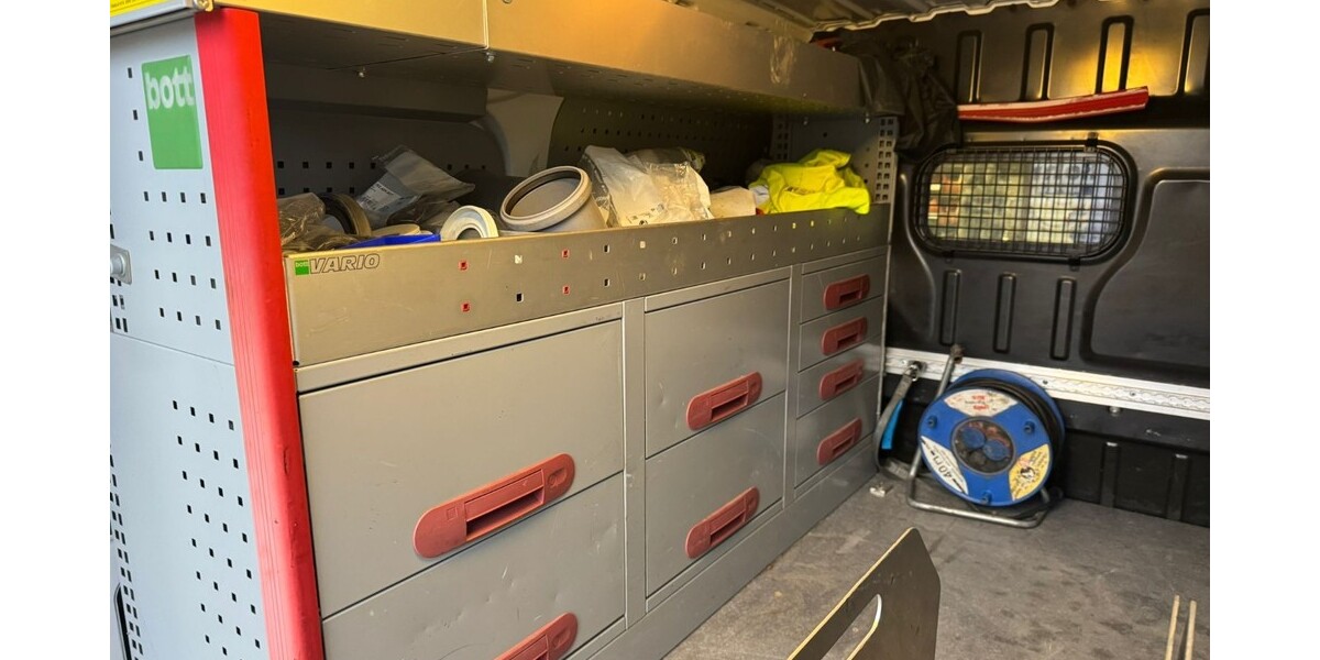 Ford Transit Tourneo Connect 143.000 km 4.900 &euro; Oberhausen 46045