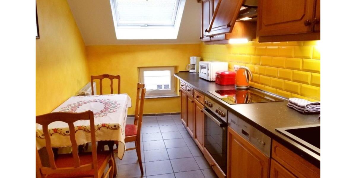 DG Fully furnished apartment right next to central train station 2 zimmer