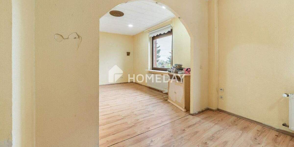 Großzügige 4-Zimmer-Etagenwohnung mit Potenzial - 102 m² Wohnfläche in ruhiger Lage 4 zimmer