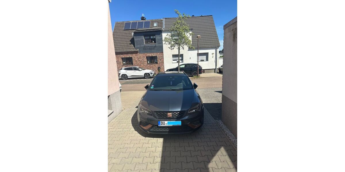 Seat Leon 62.000 km 27.000 &euro; Duisburg 47178