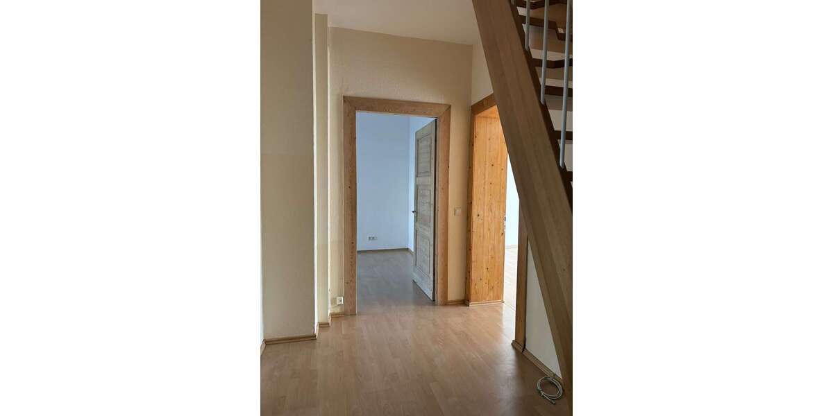 Etagenwohnung Wuppertal Unterbarmen - 4 Zimmer, 117 m&sup2;, 1.050&euro; | Angebot:26500126