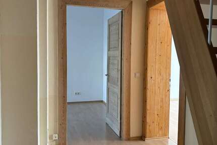 Wohnung Wuppertal Unterbarmen - 4 Zimmer, 117 m&sup2;, 1.050&euro; | Angebot:26500126