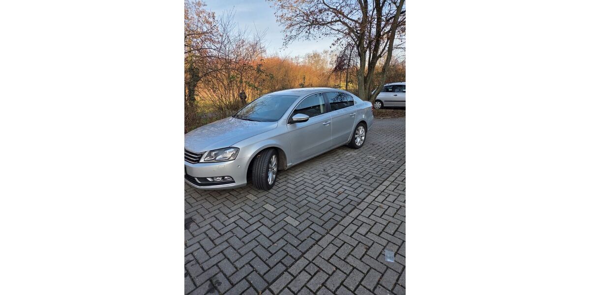VW Passat 98.367 km 10.800 &euro; Duisburg 47249