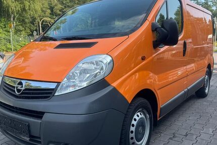Opel Vivaro 104.000 km 7.450 &euro; Bottrop 46238