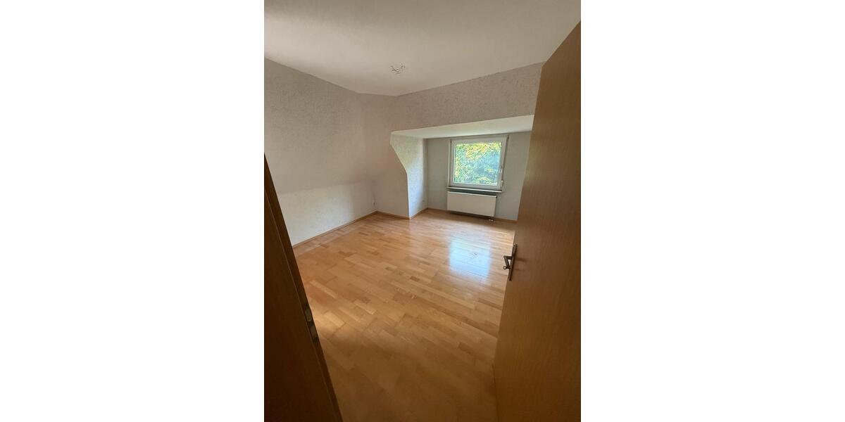Etagenwohnung Bottrop Boy - 8 Zimmer, 160 m&sup2;, 375.000&euro; | Angebot:27168889