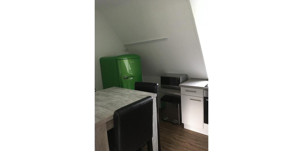 Dachgeschoßwohnung Duisburg Huckingen - 2 Zimmer, 47 m&sup2;, 750&euro; | Angebot:25825808