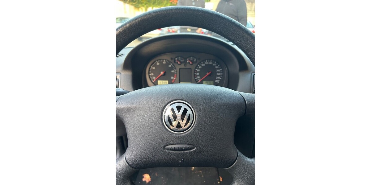 VW Golf 4 90.000 km 5.500 &euro; Wuppertal 42275