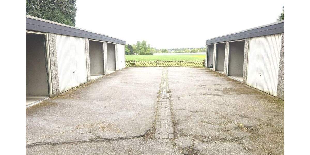 Attraktive Balkonwohnung mit perspektive zur Eigennutzung - inklusive Garage 2 zimmer