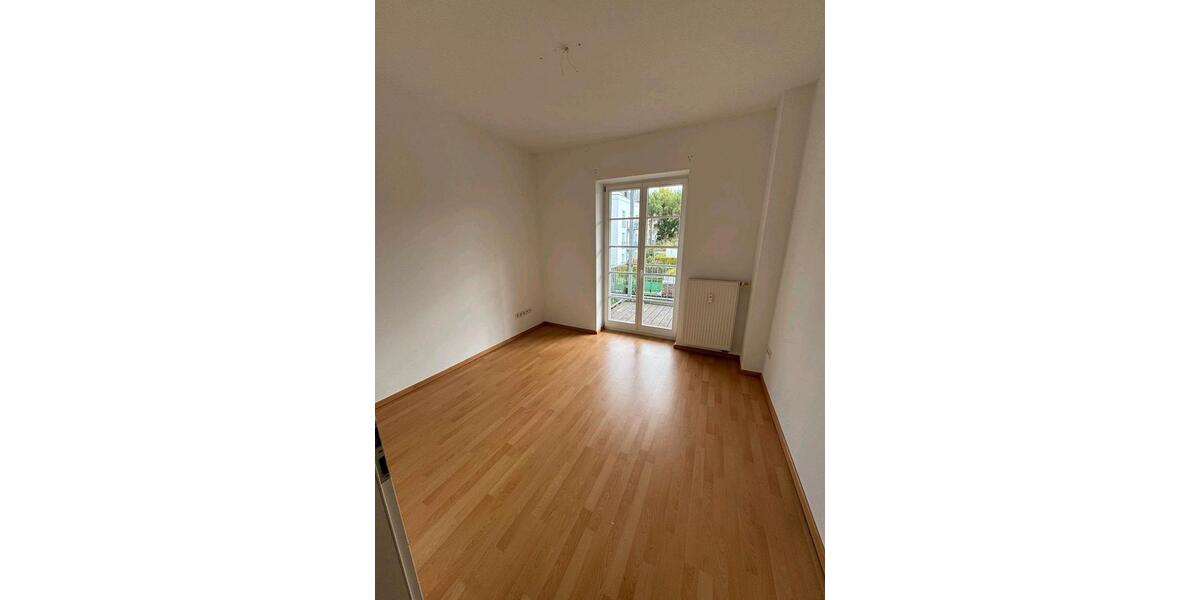 Etagenwohnung Gelsenkirchen Rotthausen - 3 Zimmer, 89 m&sup2;, 860&euro; | Angebot:25780019
