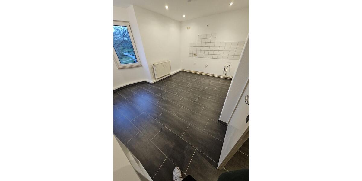 122qm ETW (72qm frei ab 1.5.26, 50qm vermietet) 4 zimmer