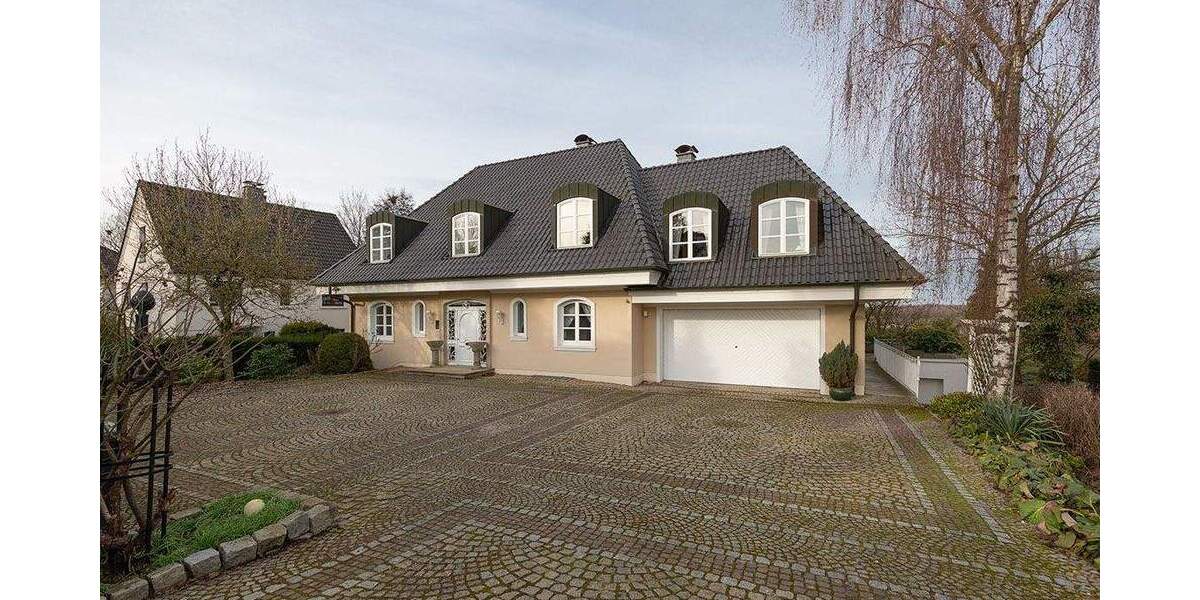 Etagenwohnung Herdecke - 4 Zimmer, 175 m&sup2;, 3.000&euro; | Angebot:25567025