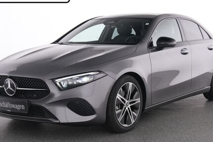 Mercedes-Benz A 180 4.900 km 34.850 &euro; Essen 45309