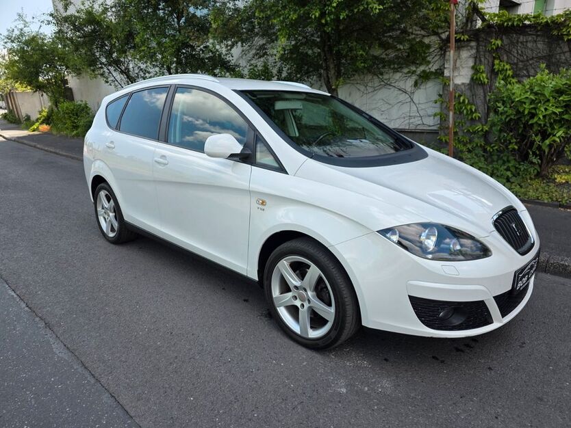 Seat Altea 154.784 km 4.900 € Dortmund 44147