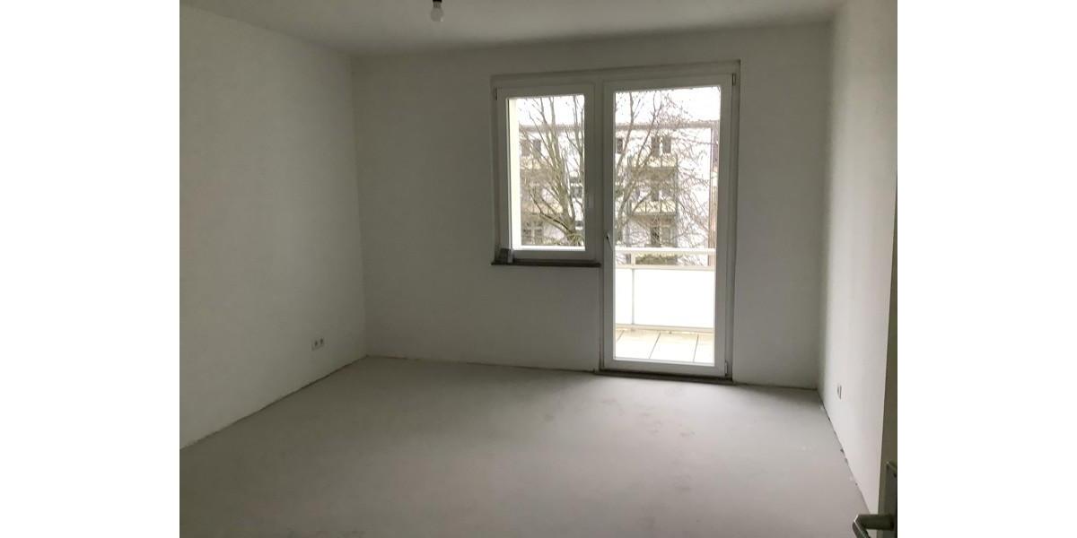 Ostviertel: Helle 2-Zimmer-Whg. mit neuem Bad und Balkon, Gas-Etagenheizung 2 zimmer