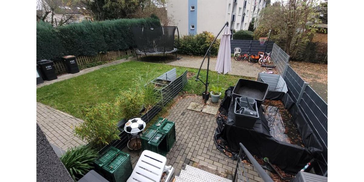 Renovierte Wohnung mit Gartenzugang - großzügige 4,5 Zi. 4 zimmer