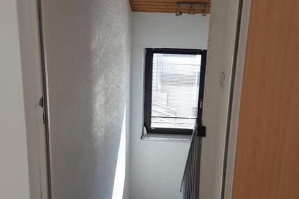 Zentrale Lage im Wohn-Geschäftshaus eine Wohnung frei 3 zimmer