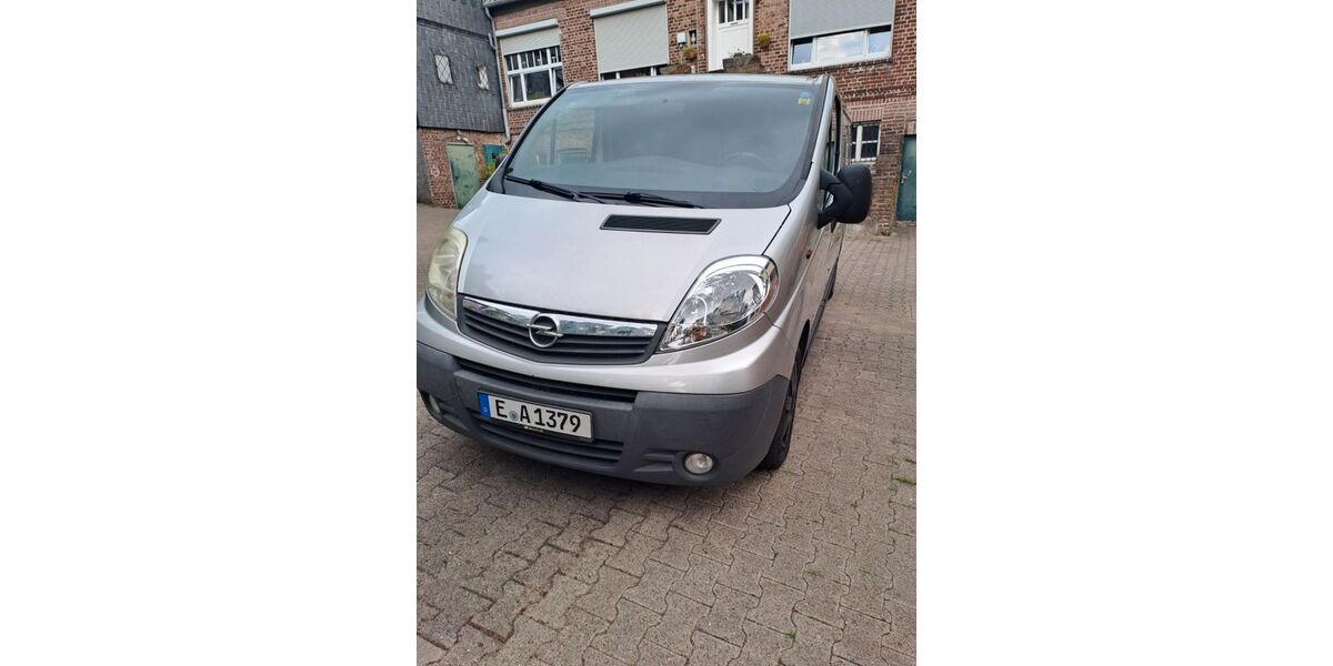 Opel Vivaro 164.730 km 11.500 &euro; Essen 45219