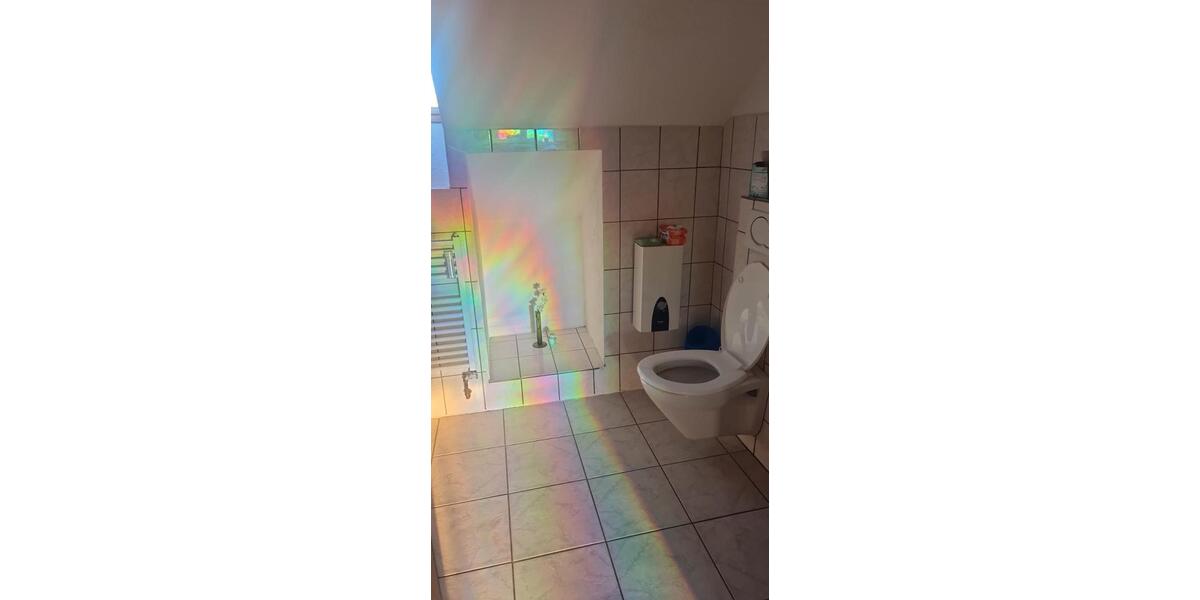 Zu vermieten möbliert Wohnung WG geeignet 3 zimmer