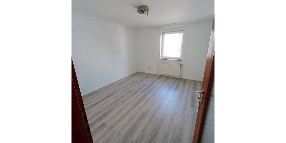 Etagenwohnung Gelsenkirchen Schalke-Nord - 3 Zimmer, 61 m&sup2;, 355&euro; | Angebot:26917420