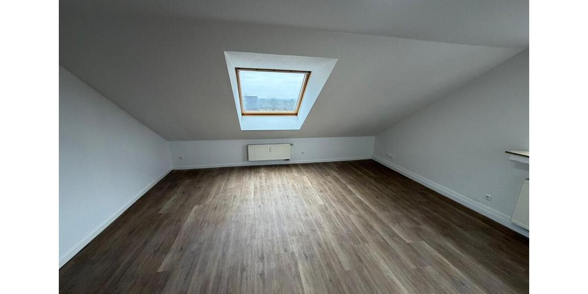 Dachgeschoßwohnung Gladbeck Brauck - 2 Zimmer, 33 m&sup2;, 250&euro; | Angebot:25805503