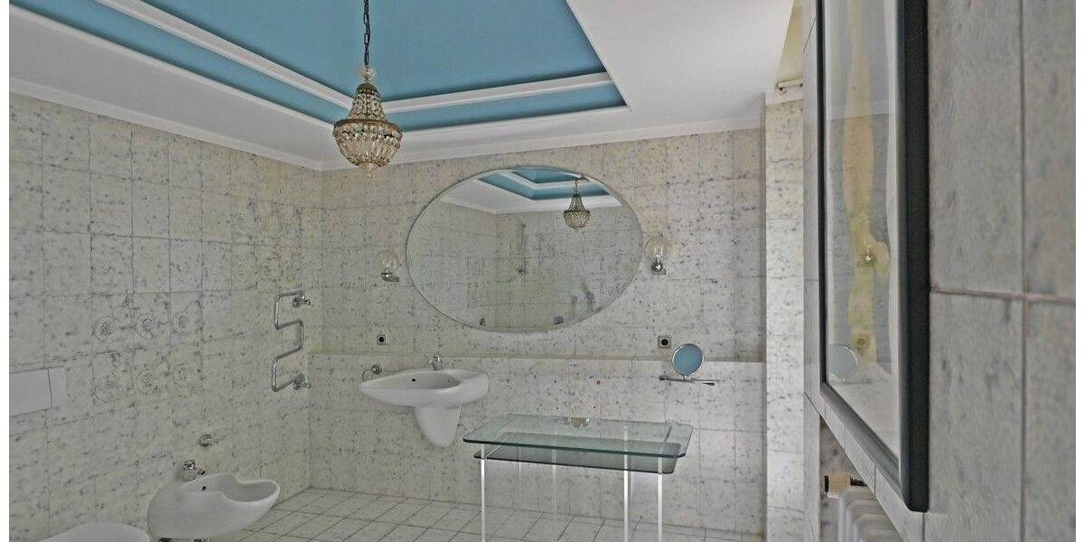 Etagenwohnung Essen Werden - 6 Zimmer, 214 m&sup2;, 634.000&euro; | Angebot:23516050