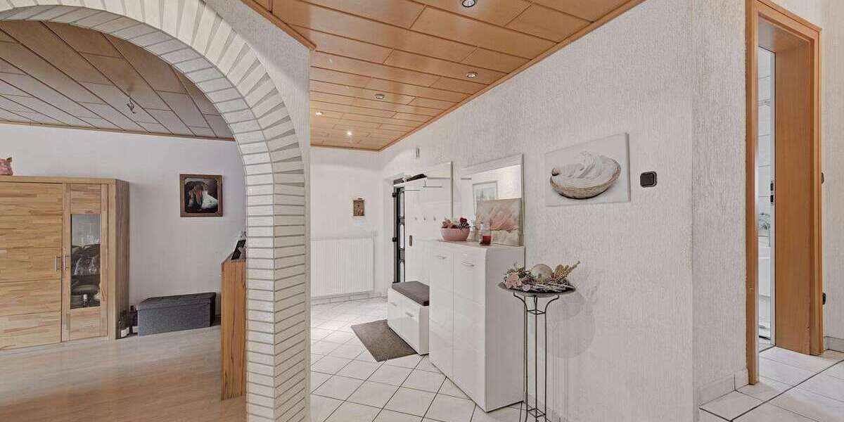 Haus zum Kaufen in Recklinghausen 399.000 € 155 m² 5 zimmer