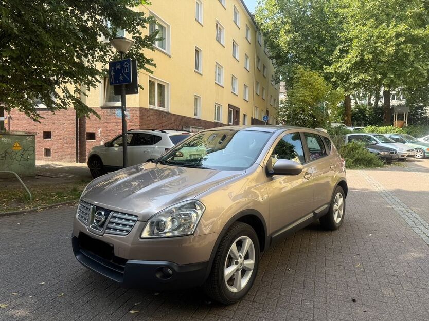 Nissan Qashqai 220.000 km 3.800 € Essen 45143