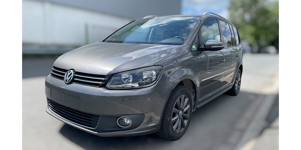 VW Touran 210.000 km 10.100 &euro; Essen 45309