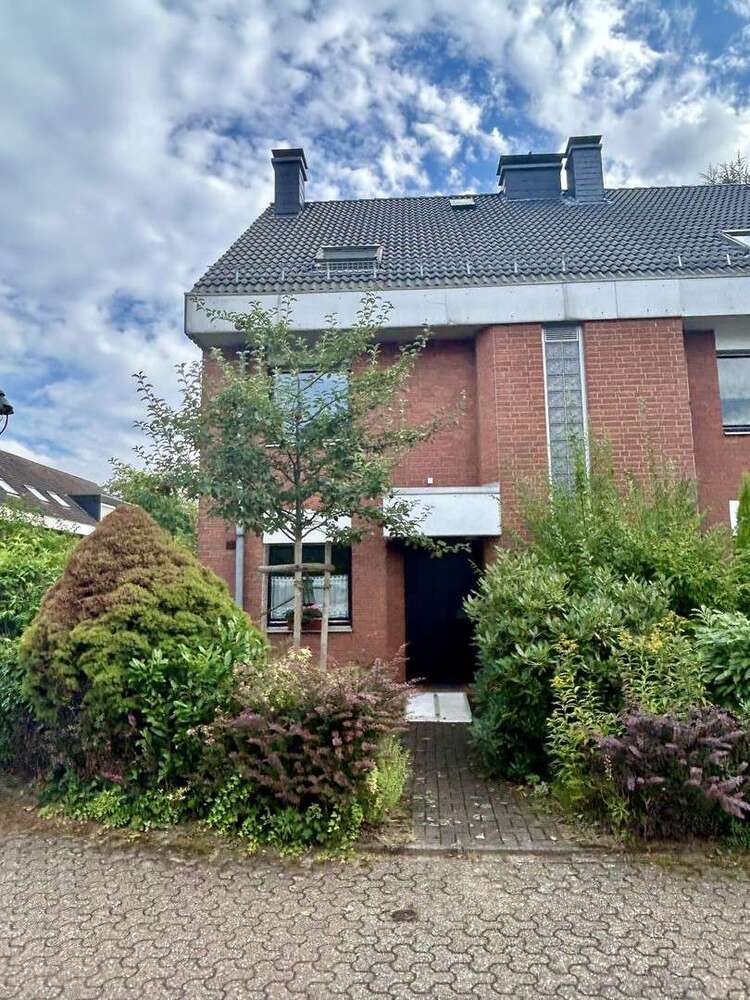 Haus zum Kaufen in Düsseldorf 800.000 € 181 m²
