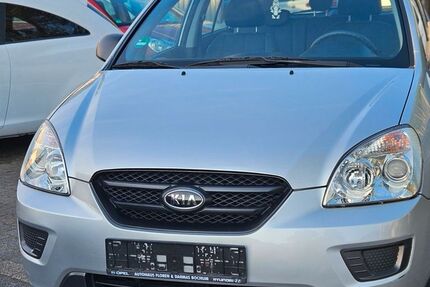 Kia Carens 106.000 km 3.600 € Essen 45356