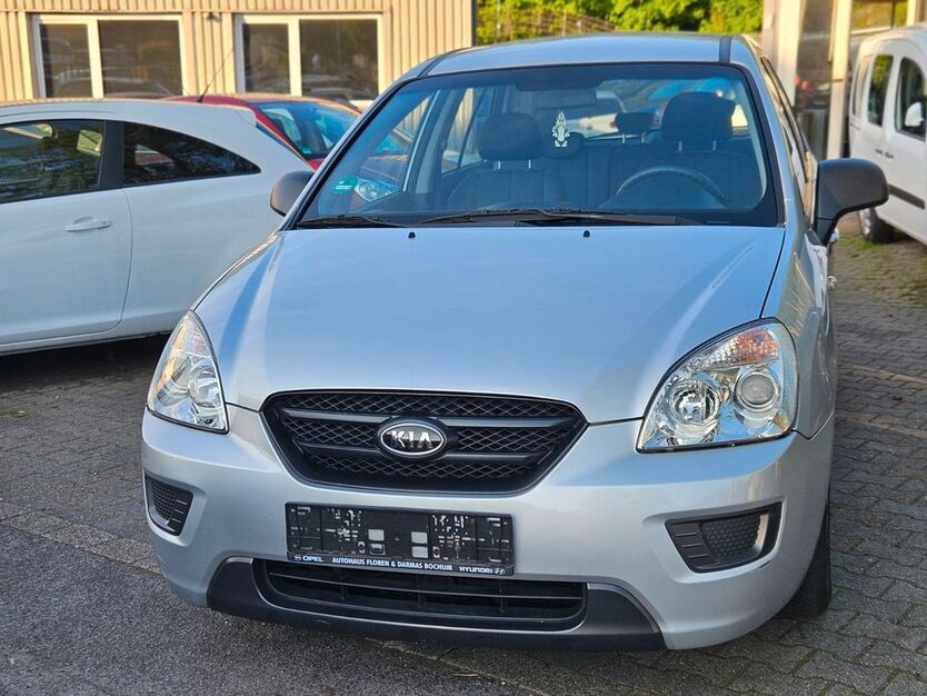 Kia Carens 106.000 km 3.600 € Essen 45356