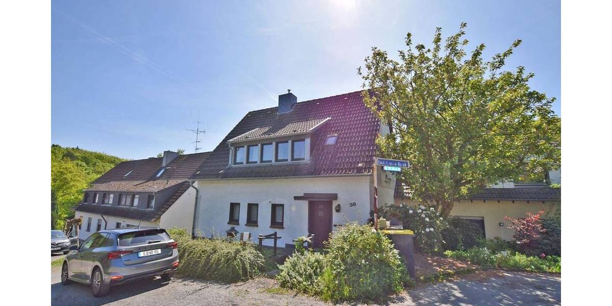 Kleines Einfamilienhaus im Grünen! 5 zimmer