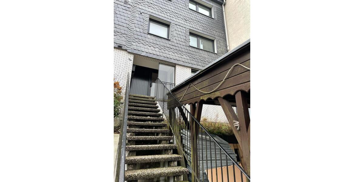 Reihenhaus Wuppertal Gemarkung Elberfeld - 5 Zimmer, 165 m&sup2;, 1.800&euro; | Angebot:25333097