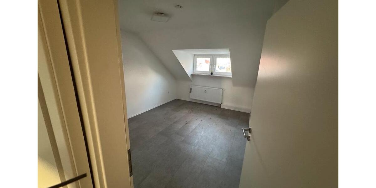Dachgeschoßwohnung Bottrop Boy - 4 Zimmer, 58 m&sup2;, 950&euro; | Angebot:26478126