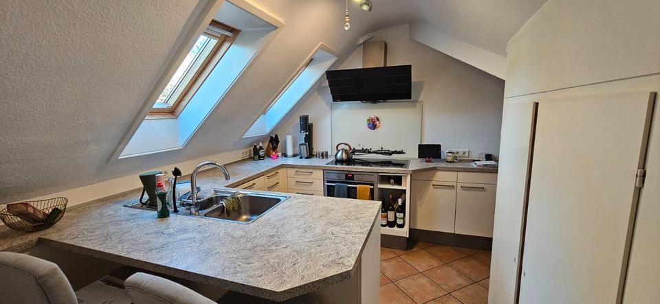 Dachgeschoßwohnung Wuppertal Lichtenplatz - 3.5 Zimmer, 110 m&sup2;, 1.125&euro; | Angebot:26395411