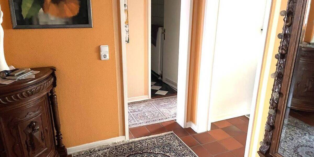 Etagenwohnung Duisburg Alt-Homberg - 3 Zimmer, 81 m&sup2;, 139.000&euro; | Angebot:26807382