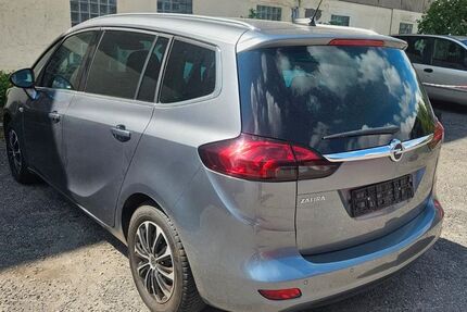 Opel Zafira 49.111 km 11.999 &euro; Gelsenkirchen 45886