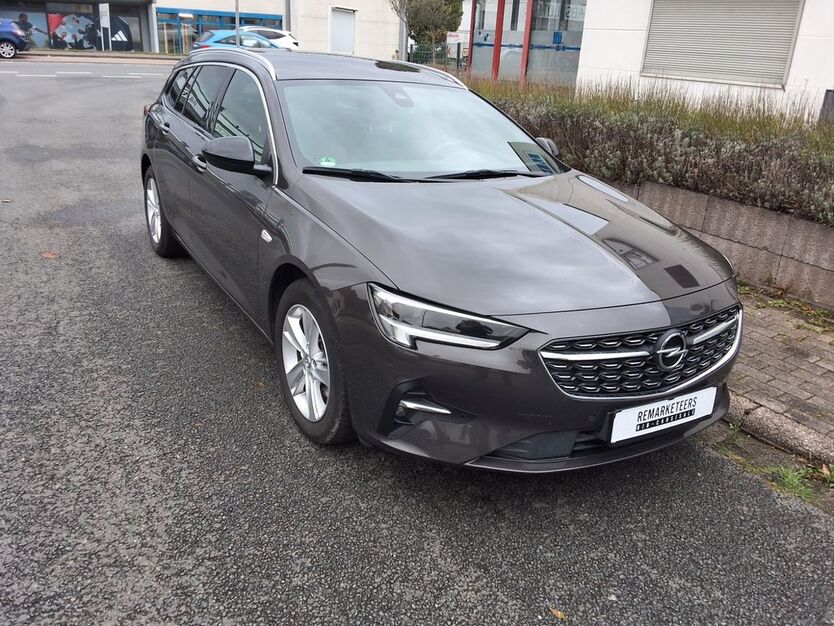 Opel Insignia 91.000 km 14.990 € Recklinghausen 45659