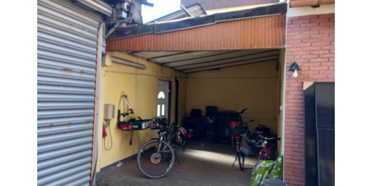 Erdgeschoßwohnung Gelsenkirchen Erle - 4 Zimmer, 180 m&sup2;, 240.000&euro; | Angebot:26020590