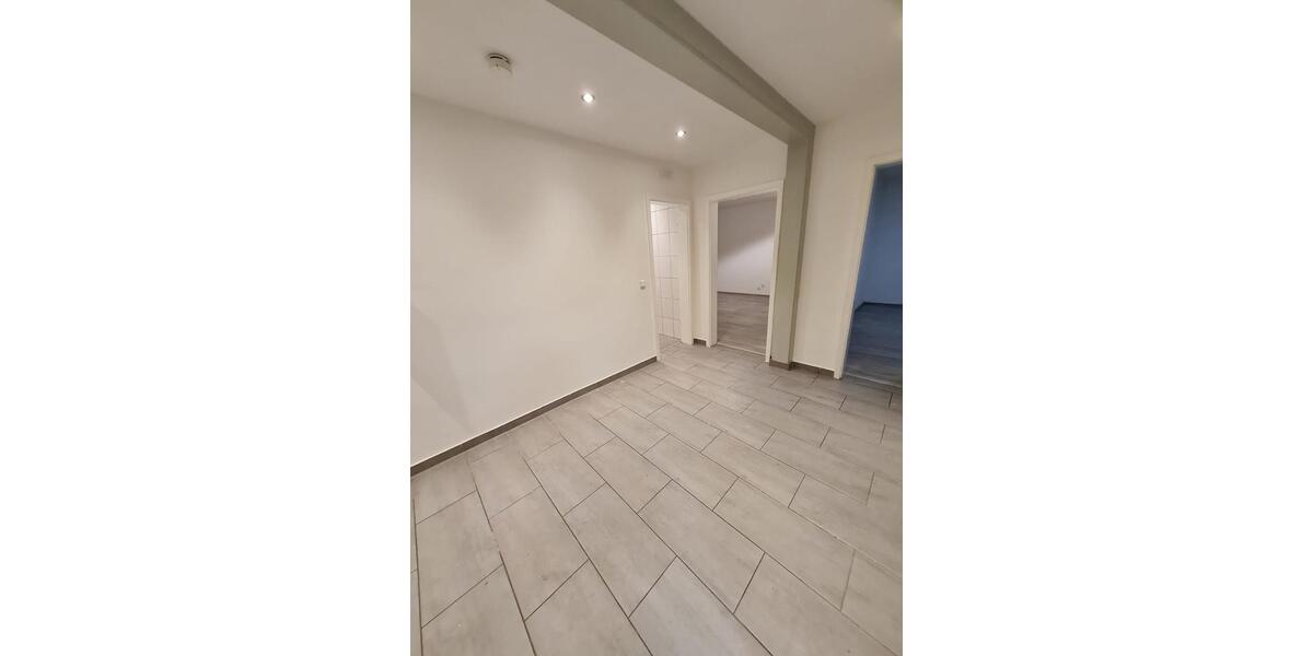 Großzügige 4-Zimmer-Wohnung mit Balkon – ideal für Familien 4 zimmer