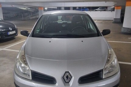 Renault Clio 137.678 km 2.600 &euro; Wuppertal 42275
