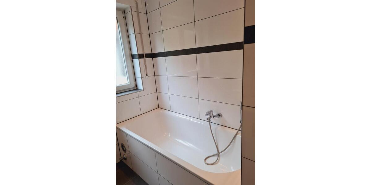 Dachgeschoßwohnung Dinslaken Lohberg - 2.5 Zimmer, 72 m&sup2;, 185.000&euro; | Angebot:27446989