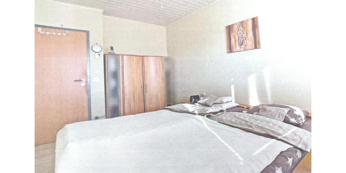 Etagenwohnung Voerde (Niederrhein) - 4 Zimmer, 104 m&sup2;, 200.000&euro; | Angebot:26903174